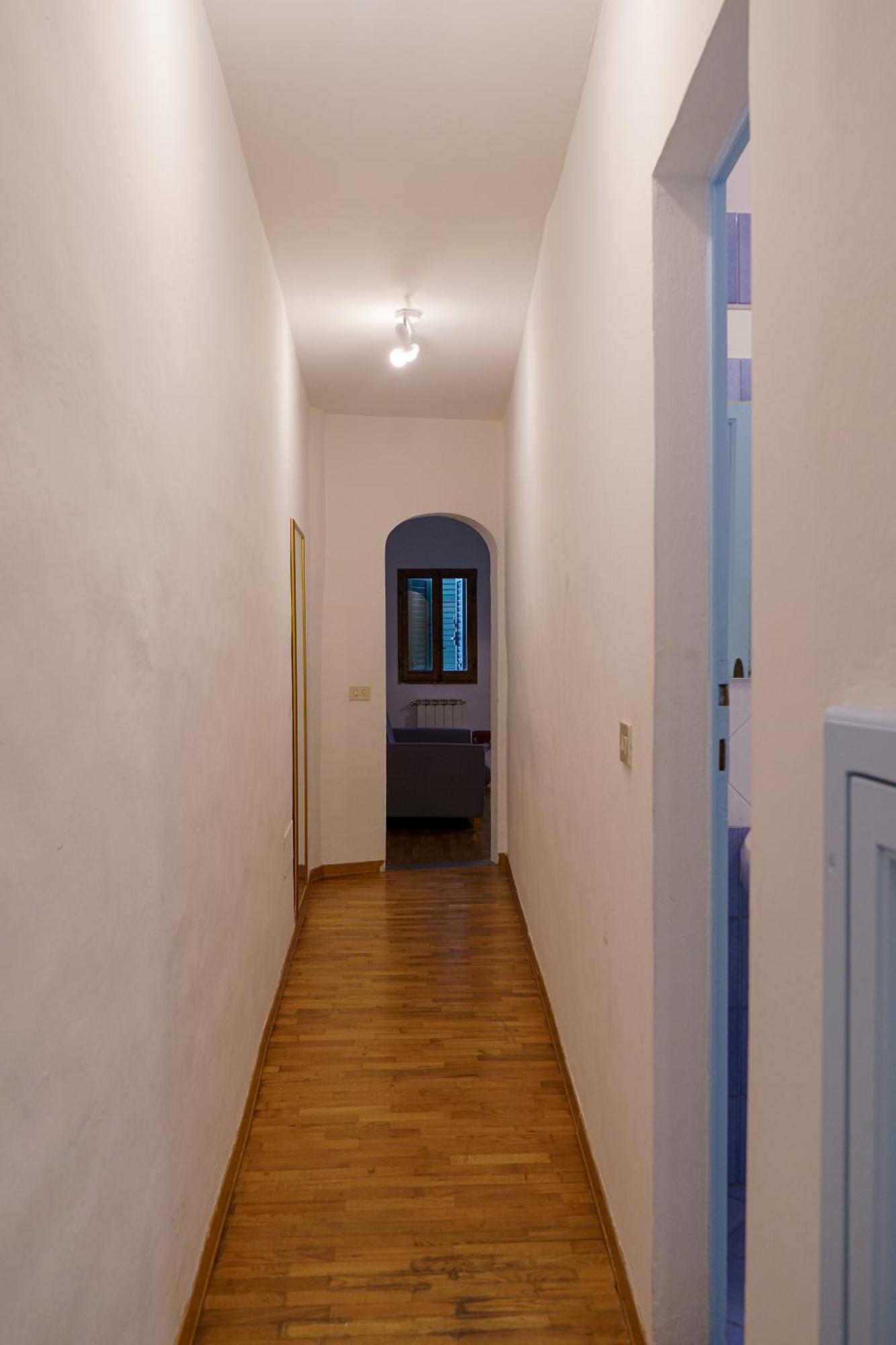 Central 1 Bedroom Apartment In The City Center Florenţa Exterior foto