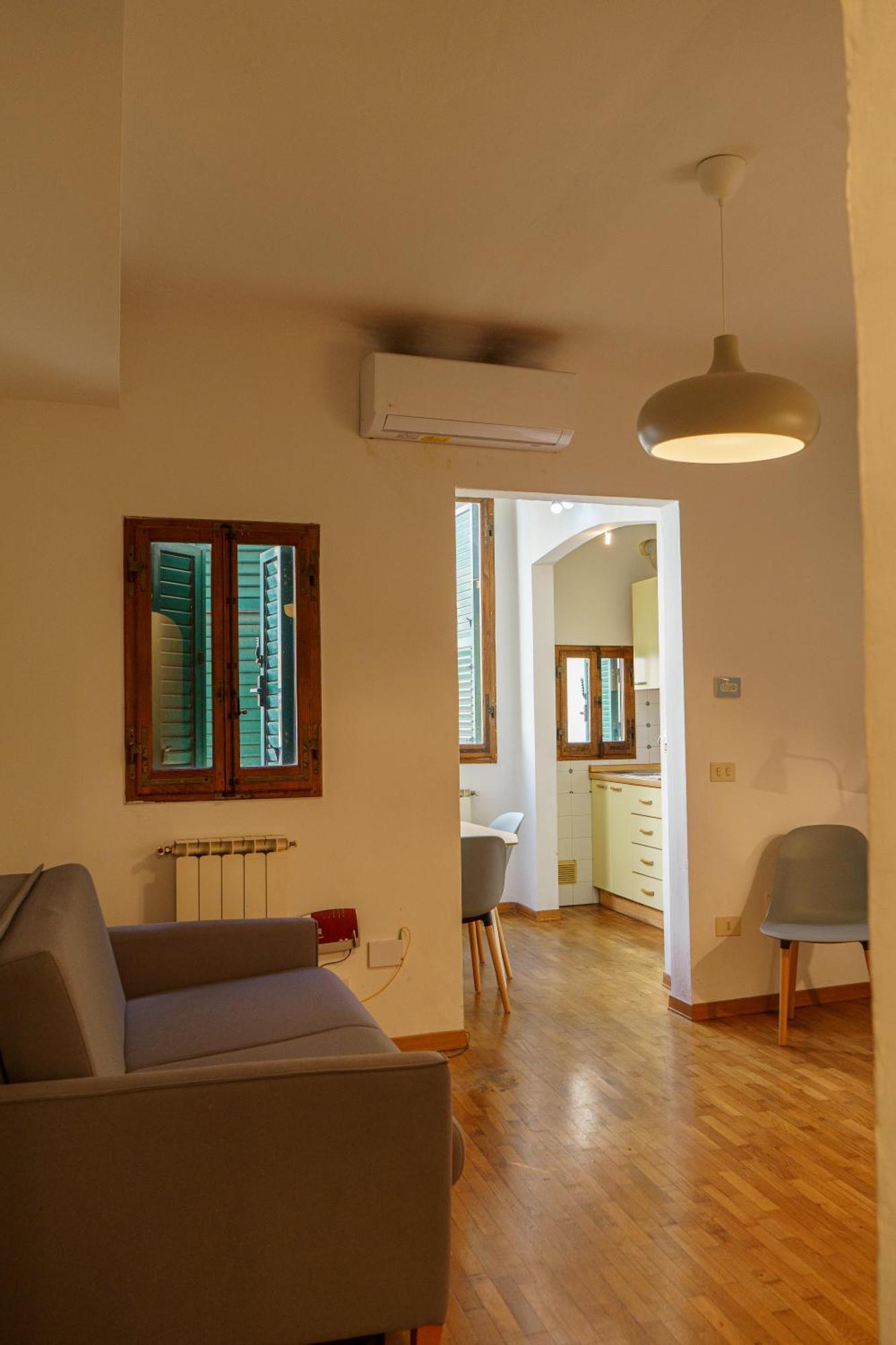 Central 1 Bedroom Apartment In The City Center Florenţa Exterior foto